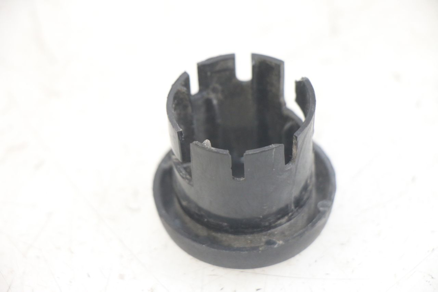 photo de TAPA DEL INTERRUPTOR DE ENCENDIDO YAMAHA NEOS NEO'S 4T 50 (2008 - 2016) - Detalle de la pieza