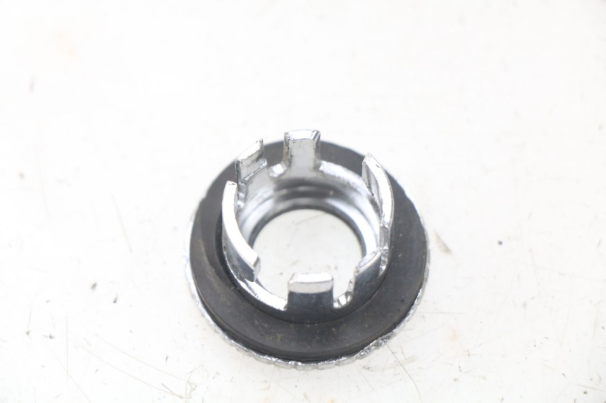 photo de TAPA DEL INTERRUPTOR DE ENCENDIDO RED ELECTRIC RED E PRO 1 (2017 - 2019) - Detalle de la pieza