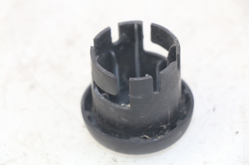 photo de TAPA DEL INTERRUPTOR DE ENCENDIDO MBK SKYLINER 125 (1998 - 2001) - Zoom estado de uso