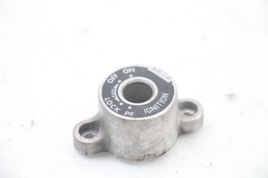 photo de TAPA DEL INTERRUPTOR DE ENCENDIDO SUZUKI GSX F GSXF 650 (2007 - 2015) - Detalle de la pieza