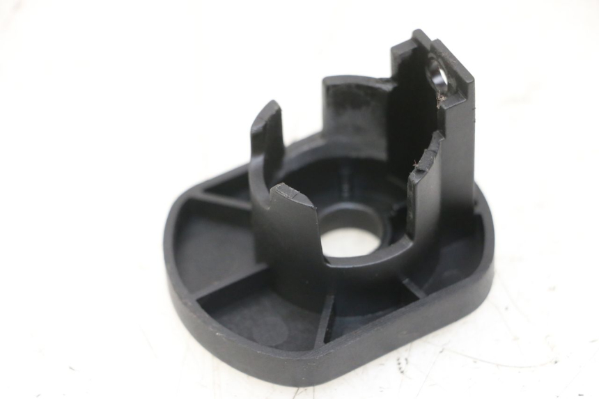 photo de TAPA CLAUSOR SYM ORBIT 2 4T 50 (2018 - 2022) - Detalle de la pieza