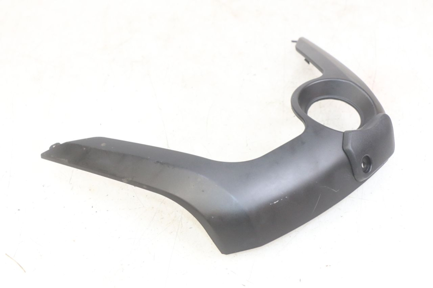 photo de TAPA DEL INTERRUPTOR DE ENCENDIDO YAMAHA X-MAX XMAX 125 (2010 - 2013) - Otra perspectiva