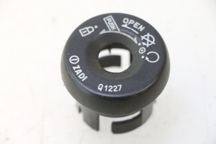 photo de TAPA CLAUSOR YAMAHA YP MAJESTY 125 (1998 - 2001) - Vista principal