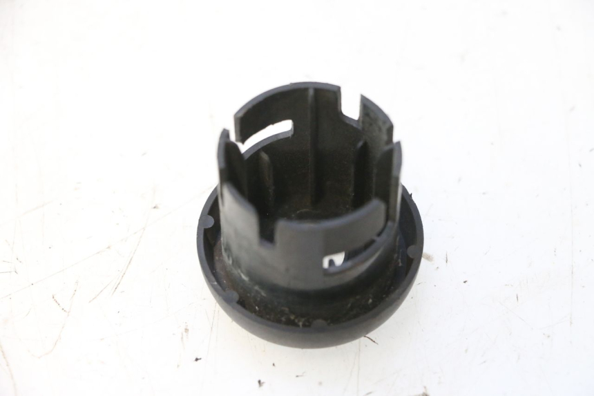 photo de TAPA CLAUSOR YAMAHA YP MAJESTY 125 (1998 - 2001) - Detalle de la pieza