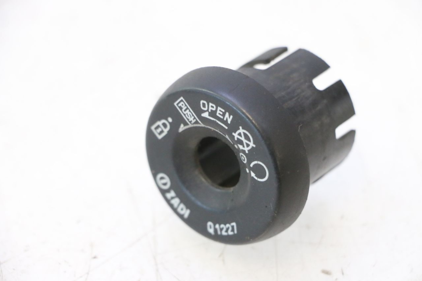 photo de TAPA CLAUSOR YAMAHA YP MAJESTY 125 (1998 - 2001) - Zoom estado de uso