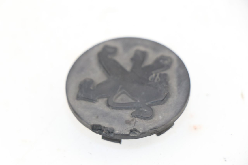 photo de CUBIERTA DE LA RUEDA PEUGEOT ELYSTAR 50 (2002 - 2014) - Detalle de la pieza
