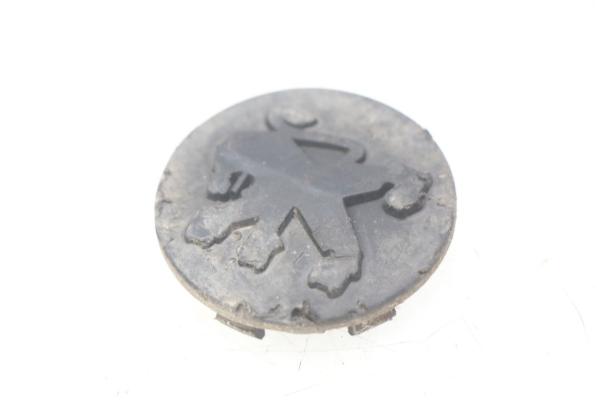 photo de CUBIERTA DE LA RUEDA PEUGEOT ELYSTAR 50 (2002 - 2014) - Detalle de la pieza