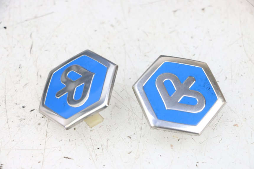 photo de TAPA RUEDA PIAGGIO MP3 HPE 300 (2019 - 2026) - Detalle de la pieza