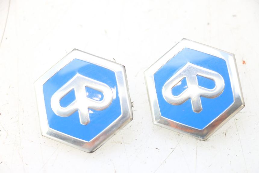 photo de TAPA RUEDA PIAGGIO MP3 HPE 530 (2022 - 2026) - Vista principal