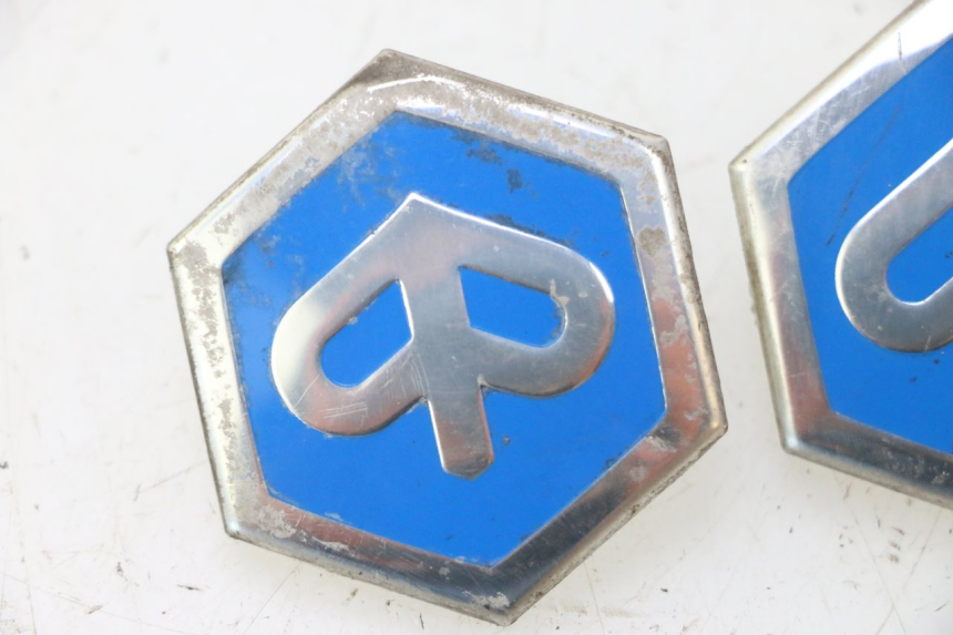 photo de TAPA RUEDA PIAGGIO MP3 500 (2016 - 2018) - Vista general del producto