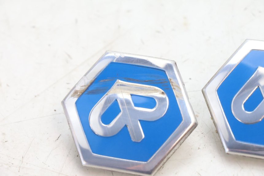 photo de TAPA RUEDA PIAGGIO MP3 500 (2016 - 2018) - Detalle de la pieza