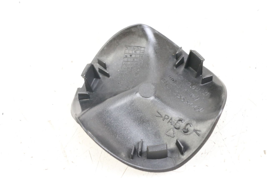 photo de TAPA RUEDA MOTO GUZZI NORGE 8V GT 1200 (2011 - 2016) - Detalle de la pieza