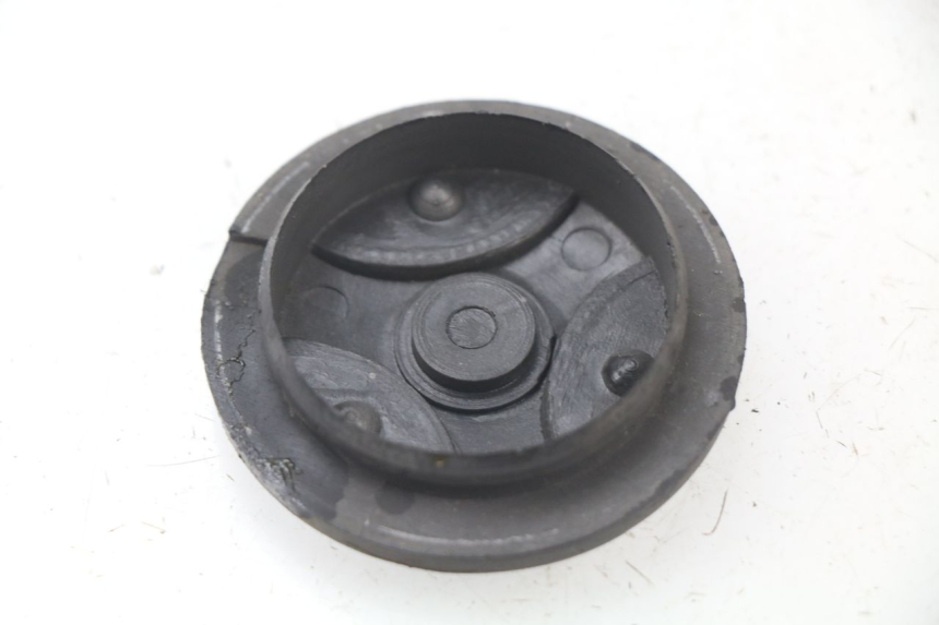 photo de TAPA RUEDA RIDE RACE 2T 50 (2012 - 2017) - Detalle de la pieza