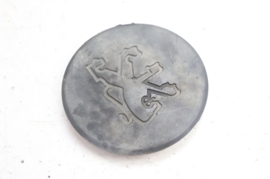 photo de TAPA RUEDA PEUGEOT TREKKER 50 (1995 - 2004) - Detalle de la pieza