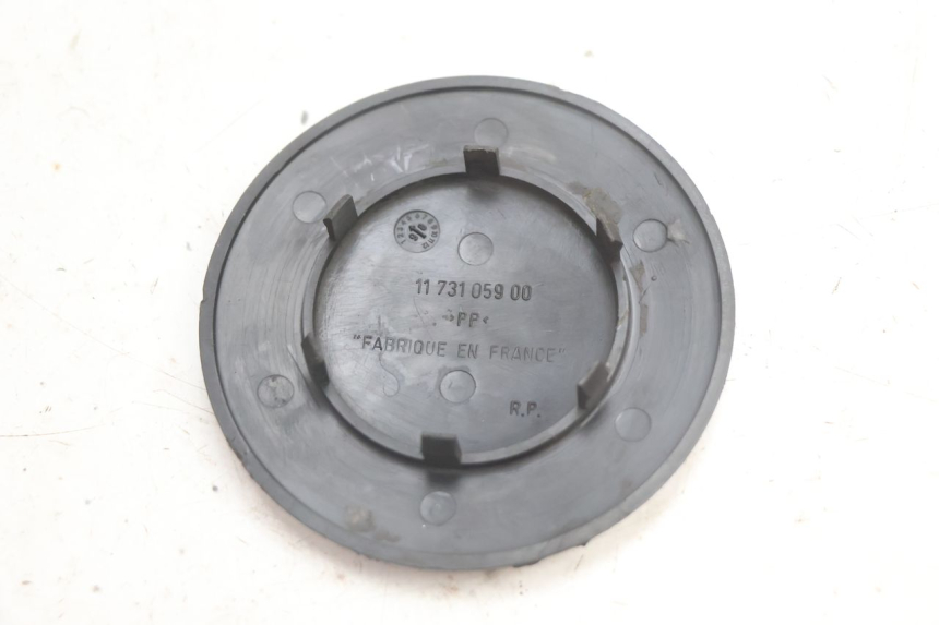 photo de TAPA RUEDA PEUGEOT TREKKER 50 (1995 - 2004) - Zoom estado de uso