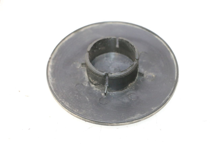 photo de TAPA RUEDA PIAGGIO TYPHOON 50 (2000 - 2009) - Detalle de la pieza
