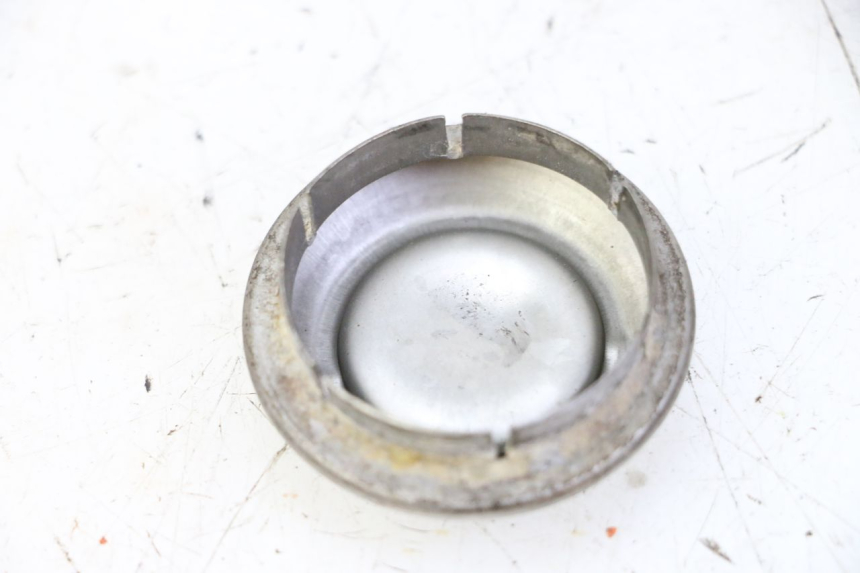 photo de TAPA RUEDA PIAGGIO VESPA PRIMAVERA 2T 50 (2013 - 2018) - Zoom estado de uso