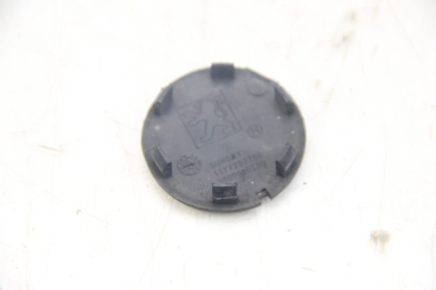 photo de CUBIERTA DE LA RUEDA PEUGEOT VIVACITY NEW 4T 50 (2008 - 2017) - Detalle de la pieza