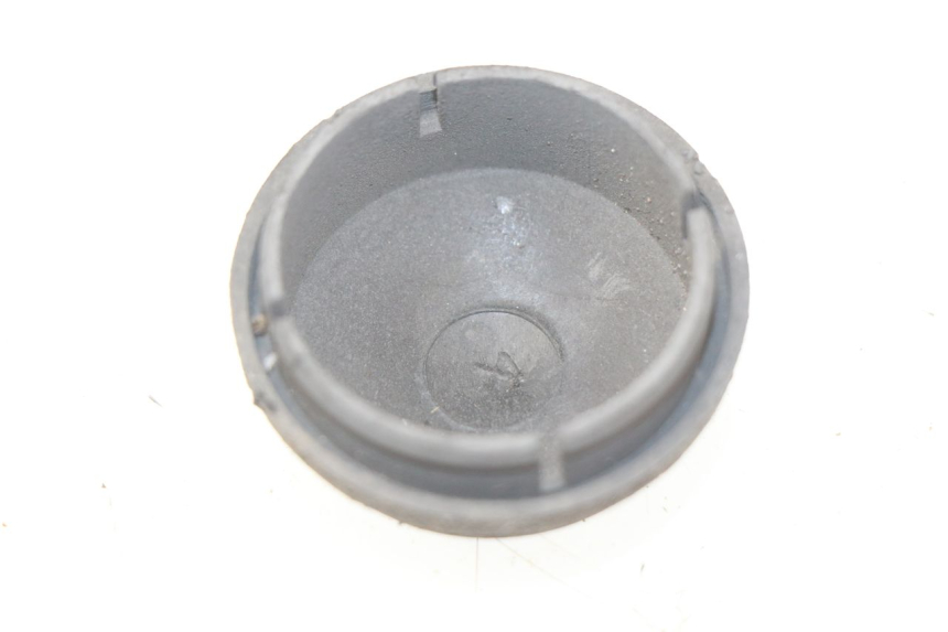 photo de TAPA DE RUEDA PIAGGIO ZIP 2T 50 (2009 - 2019) - Detalle de la pieza