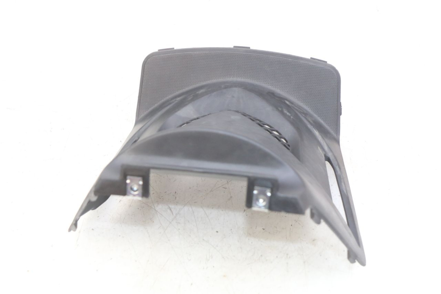 photo de TAPA BAJO EL ASIENTO KYMCO AGILITY 16+ 4T 50 (2018 - 2023) - Otra perspectiva