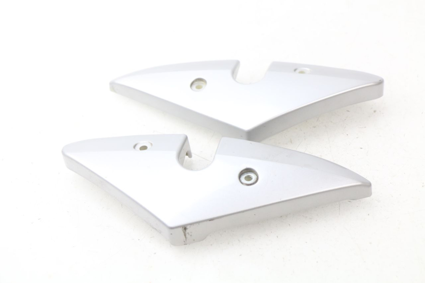 photo de TAPA BAJO ASIENTO HYOSUNG AQUILA GV 125 (2009 - 2016) - Otra perspectiva