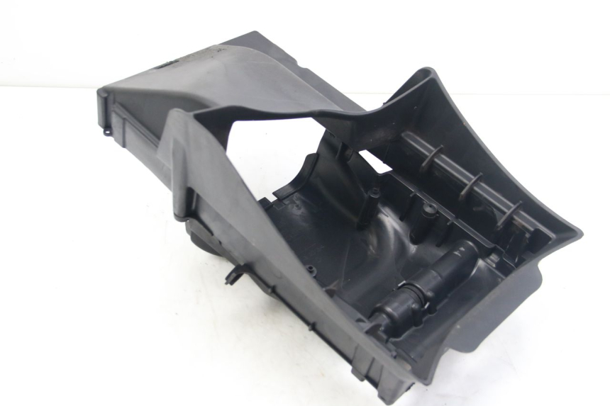 photo de TAPA BAJO EL ASIENTO APRILIA ATLANTIC 500 (2002 - 2003) - Zoom estado de uso