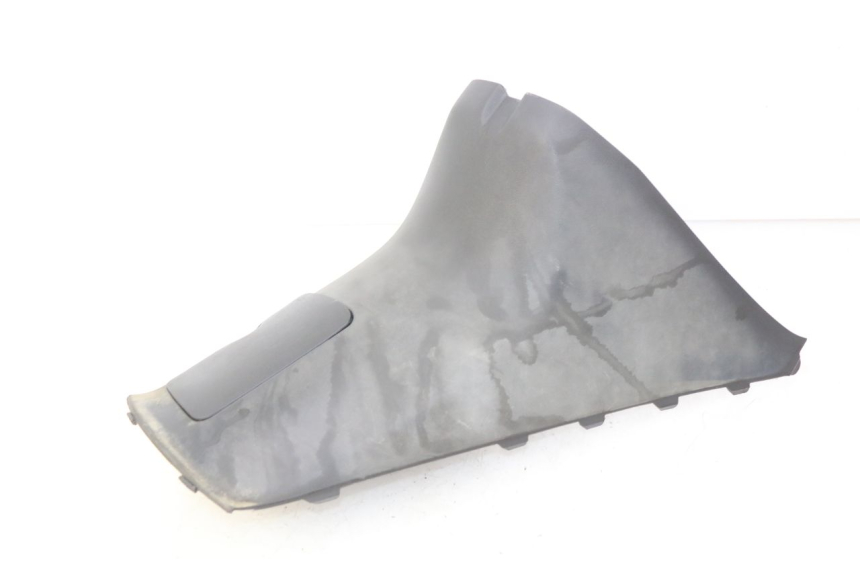 photo de TAPA BAJO EL ASIENTO HONDA BALI EX 100 (1996 - 2000) - Zoom estado de uso