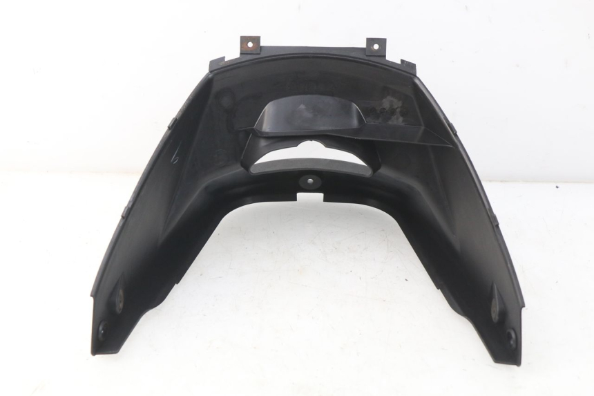 photo de TAPA DEBAJO DEL ASIENTO YAMAHA BW'S BWS 125 (2010 - 2013) - Primer plano técnico