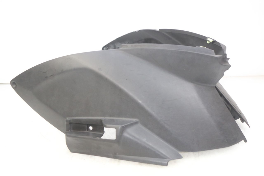 photo de TAPA BAJO EL ASIENTO PEUGEOT CITYSTAR 125 (2011 - 2017) - Detalles de los puntos de fijación