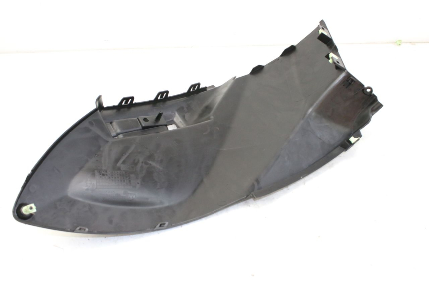 photo de TAPA DEBAJO DEL ASIENTO PEUGEOT CITYSTAR 50 (2013 - 2017) - Primer plano técnico