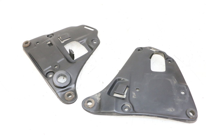 photo de TAPA BAJO ASIENTO APRILIA CLASSIC 125 (1995 - 2001) - Vista principal