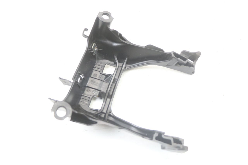 photo de TAPA BAJO ASIENTO HONDA CRF R 250 (2020 - 2021) - Primer plano técnico
