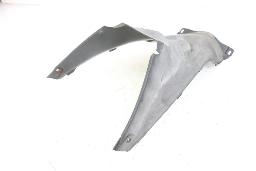 photo de TAPA DEBAJO DEL ASIENTO YAMAHA CYGNUS X 125 (2004 - 2007) - Zoom estado de uso