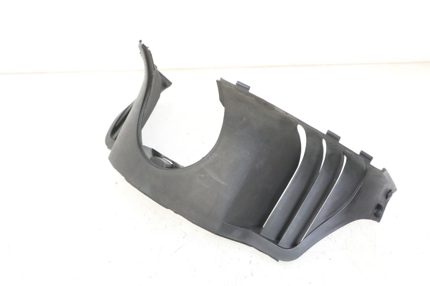 photo de TAPA BAJO ASIENTO DAELIM BESBI 125 (2007 - 2008) - Detalle de la pieza