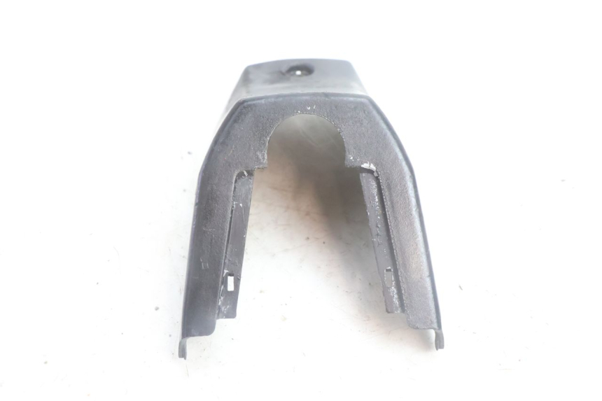 photo de TAPA BAJO ASIENTO MBK DAKOTA 50 (2003 - 2008) - Primer plano técnico