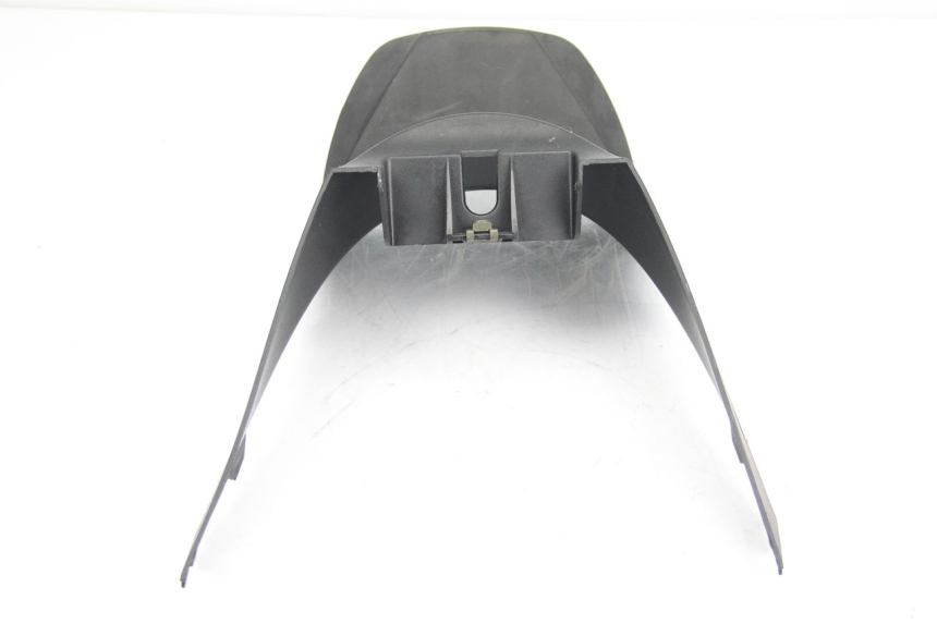 photo de TAPA BAJO ASIENTO KYMCO DINK 4T 50 (2007 - 2018) - Detalle de la pieza