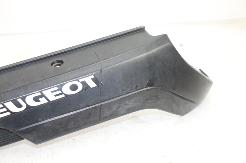photo de TAPA BAJO ASIENTO DERECHO PEUGEOT 103 SPX CLIP 50 (1989 - 1992) - Zoom estado de uso