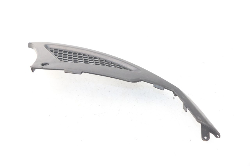 photo de TAPA BAJO EL ASIENTO DERECHO KYMCO AGILITY RS 2T 50 (2009 - 2013) - Zoom estado de uso