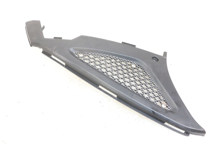 photo de TAPA BAJO EL ASIENTO DERECHO KYMCO AGILITY RS 4T 50 (2009 - 2013) - Otra perspectiva