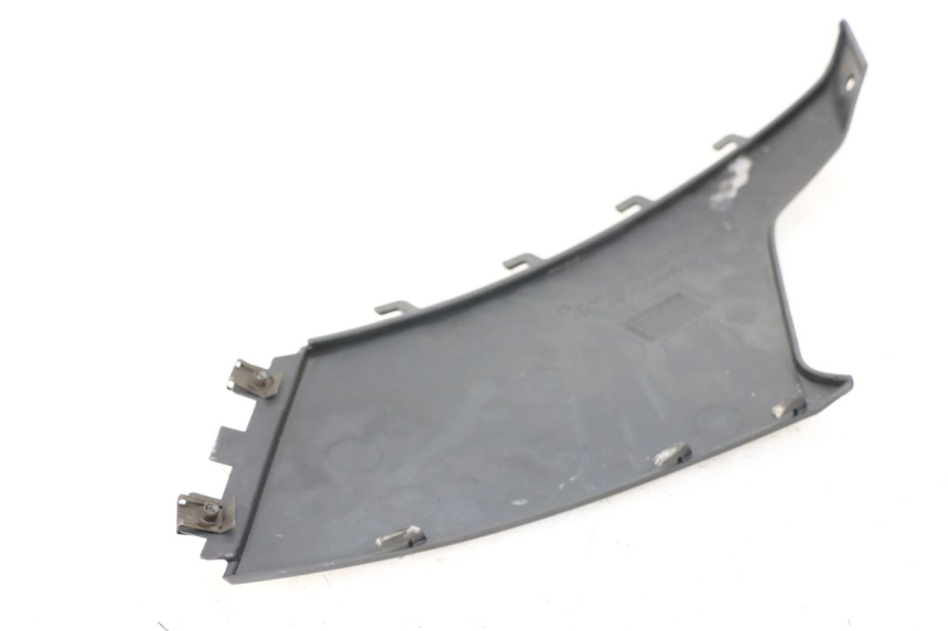 photo de TAPA BAJO EL ASIENTO DERECHO BMW C1 125 (2000 - 2003) - Detalle de la pieza