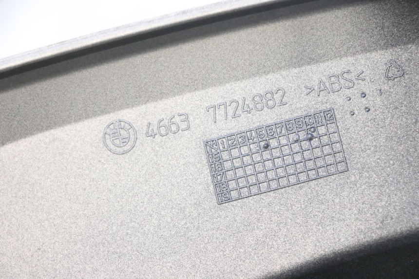 photo de TAPA BAJO EL ASIENTO DERECHO BMW C SPORT 650 (2015 - 2021) - Zoom estado de uso
