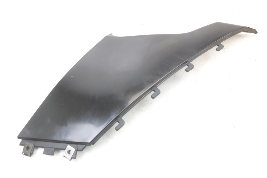 photo de TAPA BAJO EL ASIENTO DERECHO BMW C1 125 (2000 - 2003) - Detalle de la pieza