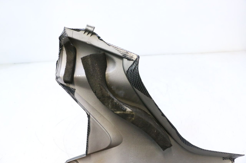 photo de TAPA BAJO ASIENTO DERECHO HONDA CB F HORNET 600 (2005 - 2006) - Otra perspectiva