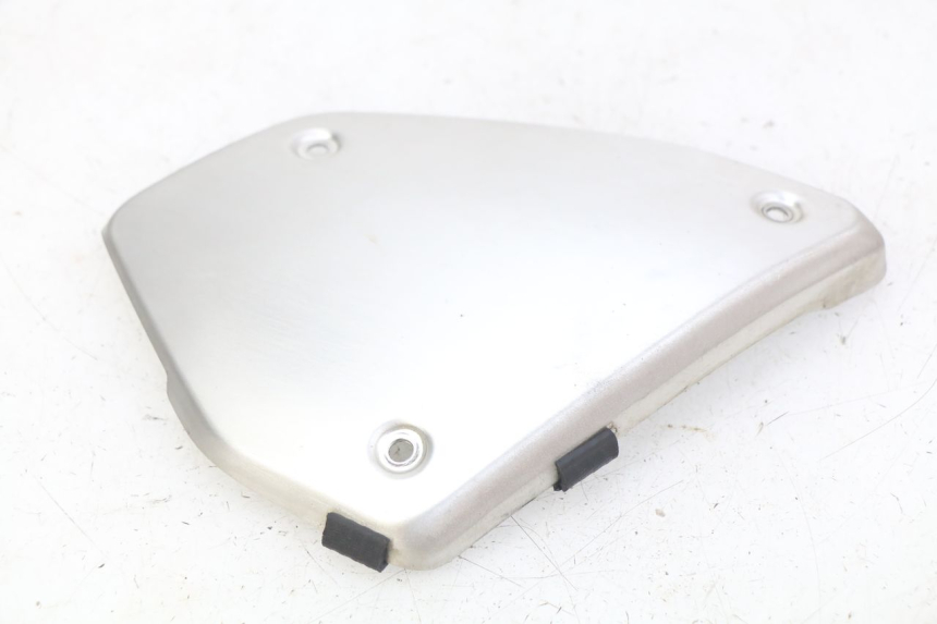 photo de TAPA BAJO EL ASIENTO DERECHO. HONDA CB R 1000 (2018 - 2023) - Vista principal