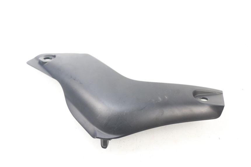 photo de TAPA BAJO ASIENTO DERECHO HONDA CBR RR FIREBLADE 1000 (2006 - 2007) - Zoom estado de uso