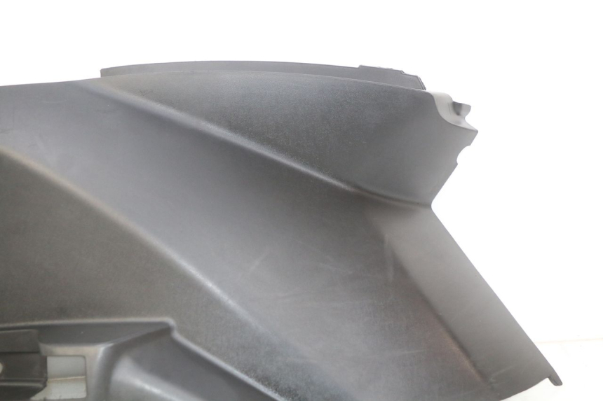 photo de TAPA DEBAJO DEL ASIENTO DERECHO PEUGEOT CITYSTAR AIR 125 (2014 - 2017) - Recambio usado revisado