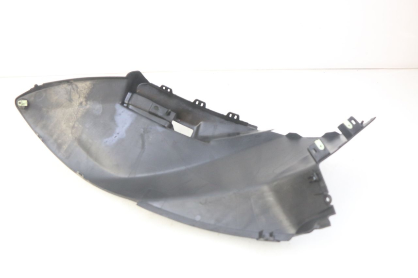 photo de TAPA BAJO EL ASIENTO DERECHO PEUGEOT CITYSTAR 125 (2011 - 2017) - Detalle de la pieza