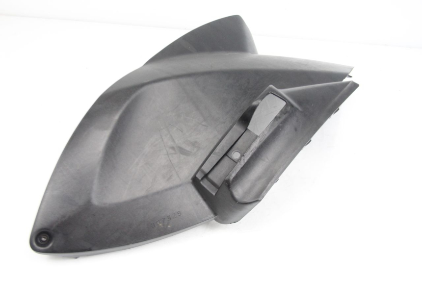 photo de TAPA BAJO EL ASIENTO DERECHO PEUGEOT CITYSTAR 50 (2013 - 2017) - Detalle de la pieza