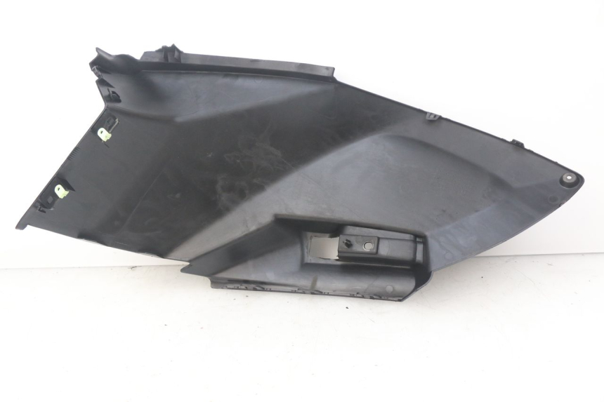 photo de TAPA BAJO EL ASIENTO DERECHO PEUGEOT CITYSTAR 50 (2013 - 2017) - Zoom estado de uso