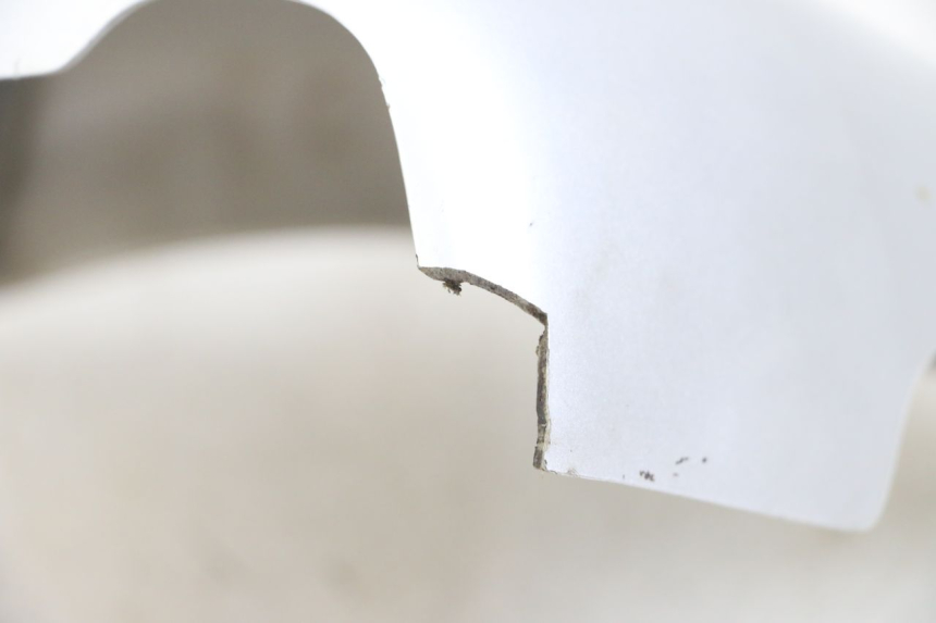 photo de TAPA BAJO ASIENTO DERECHO APRILIA CLASSIC 125 (1995 - 2001) - Zoom estado de uso